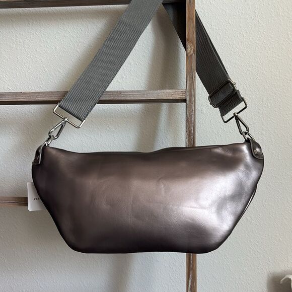 Pretty Simple Marley Metallic Oversized Bum Bag/Metallic Grey - Picture 10 of 12